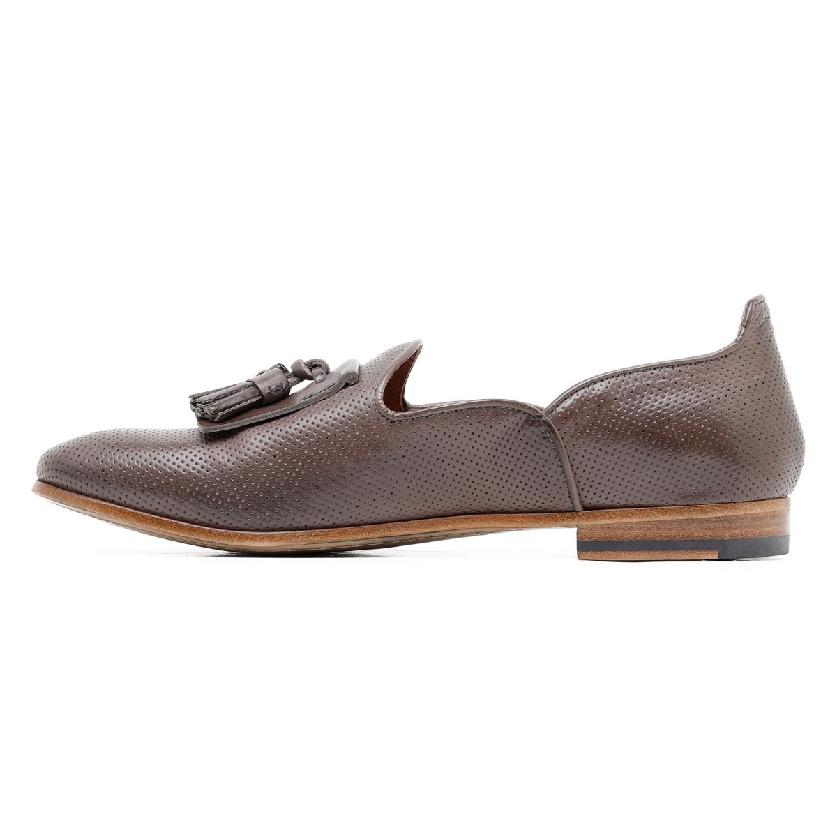 Tassels brown leather slippers