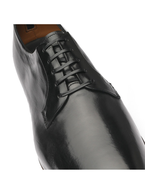 Black leather Derby shoes